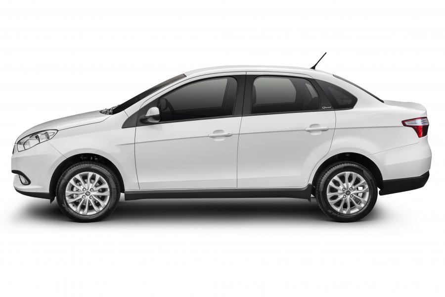  Fiat Grand Siena Attractive 2016 года  (фото 8 из 12)